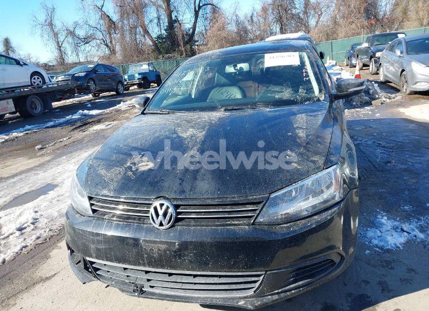 Photo 11 of 2011 Volkswagen Jetta 2.5L SE (VIN 3VWDZ7AJXBM377066)