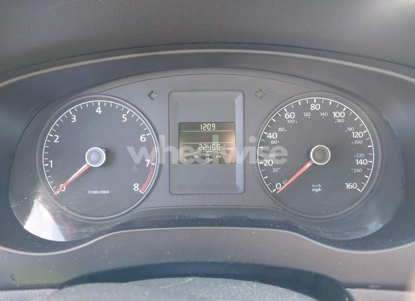 Photo 7 of 2011 Volkswagen Jetta 2.5L SE (VIN 3VWDZ7AJXBM377066)