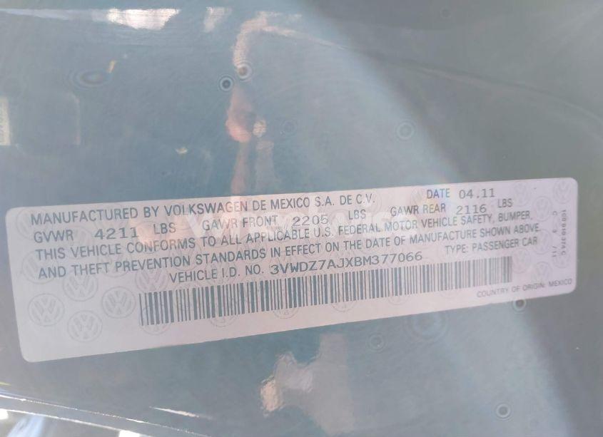 Photo 9 of 2011 Volkswagen Jetta 2.5L SE (VIN 3VWDZ7AJXBM377066)