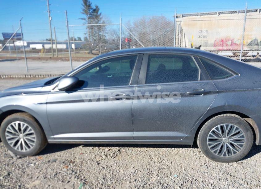 Photo 14 of 2019 Volkswagen Jetta 1.4T SEL (VIN 3VWE57BU0KM068781)