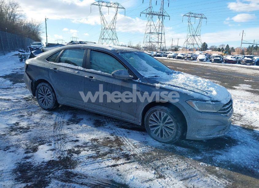 2019 Volkswagen Jetta 1.4T SEL (VIN 3VWE57BU0KM085094) main photo