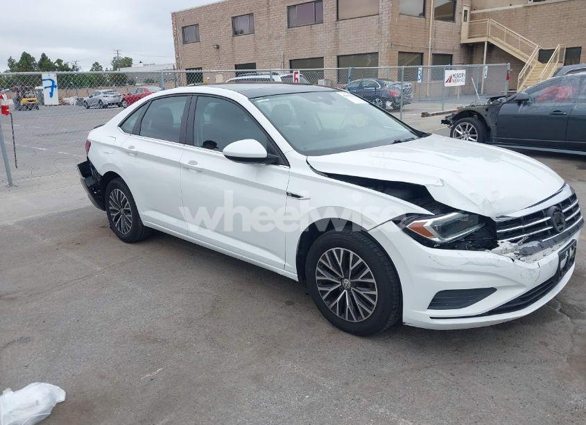 2019 Volkswagen Jetta 1.4T SEL (VIN 3VWE57BU1KM038656) main photo
