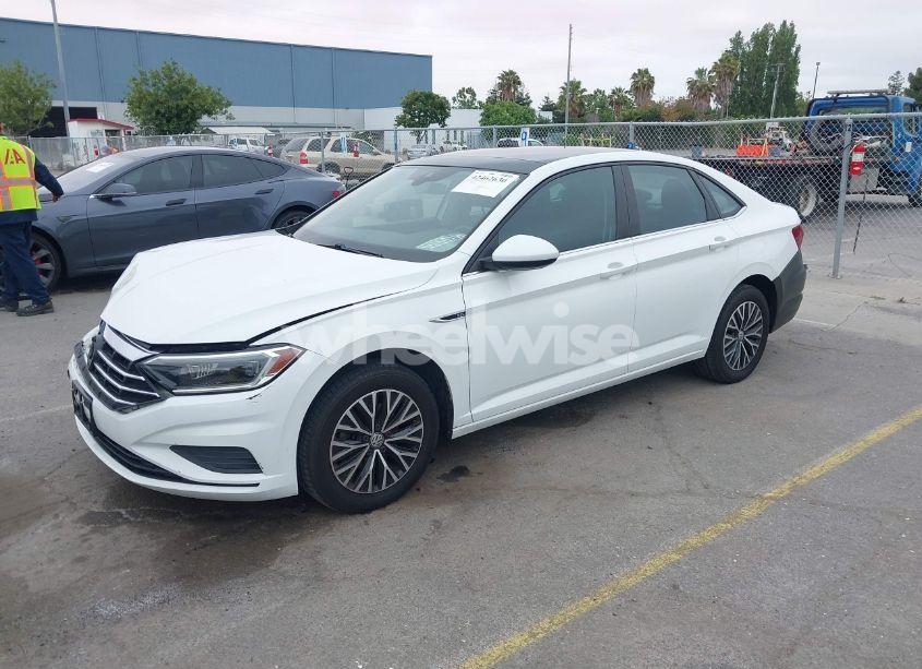 Photo 2 of 2019 Volkswagen Jetta 1.4T SEL (VIN 3VWE57BU1KM038656)
