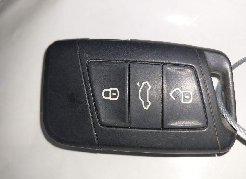 Photo 11 of 2019 Volkswagen Jetta SEL (VIN 3VWE57BU1KM040293)