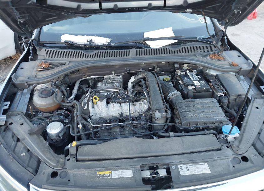 Photo 10 of 2019 Volkswagen Jetta SEL (VIN 3VWE57BU1KM082835)