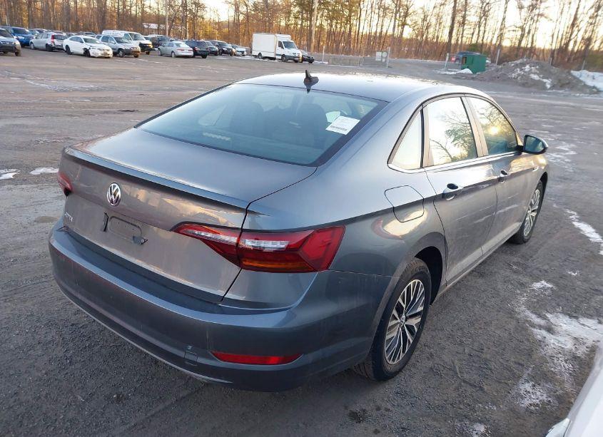 Photo 4 of 2019 Volkswagen Jetta SEL (VIN 3VWE57BU1KM082835)