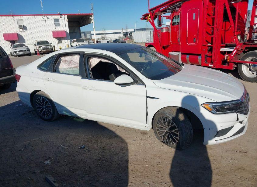 Photo 12 of 2019 Volkswagen Jetta SEL (VIN 3VWE57BU2KM010011)