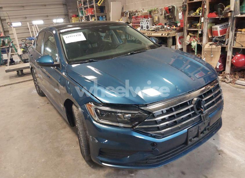2019 Volkswagen Jetta 1.4T SEL (VIN 3VWE57BU2KM116717) main photo