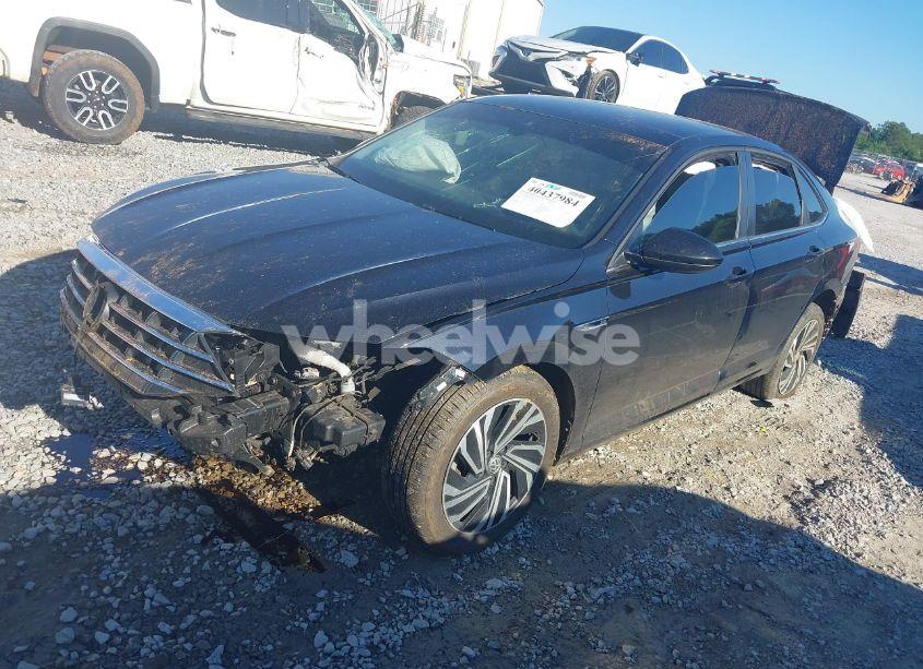 Photo 2 of 2020 Volkswagen Jetta 1.4T SEL (VIN 3VWE57BU2LM093697)