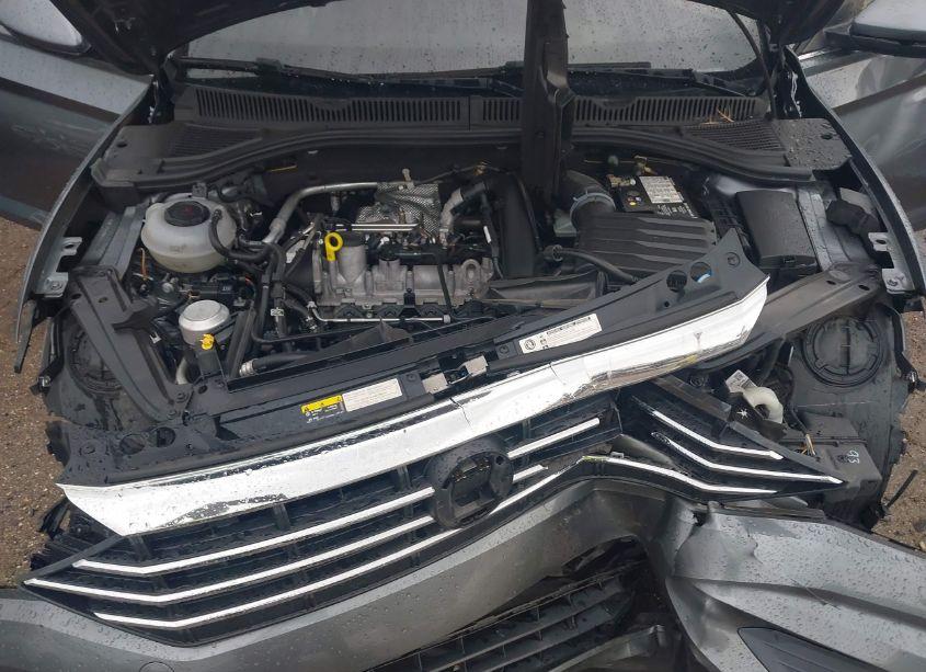 Photo 10 of 2019 Volkswagen Jetta SEL (VIN 3VWE57BU3KM030753)