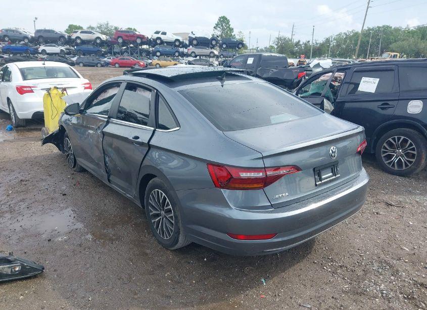 Photo 3 of 2019 Volkswagen Jetta SEL (VIN 3VWE57BU3KM030753)