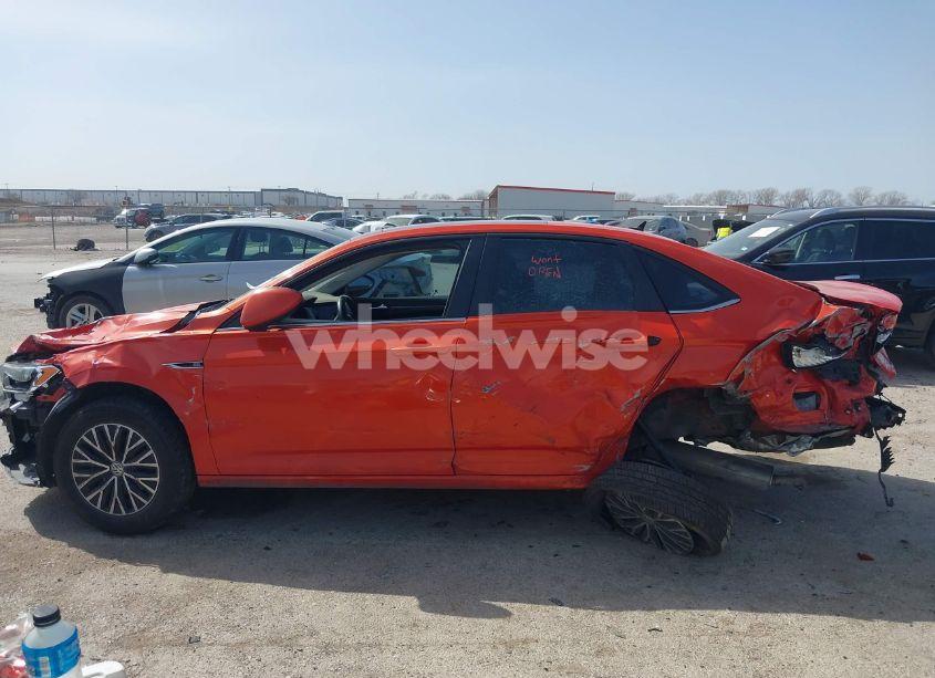 Photo 14 of 2019 Volkswagen Jetta 1.4T SEL (VIN 3VWE57BU4KM110398)