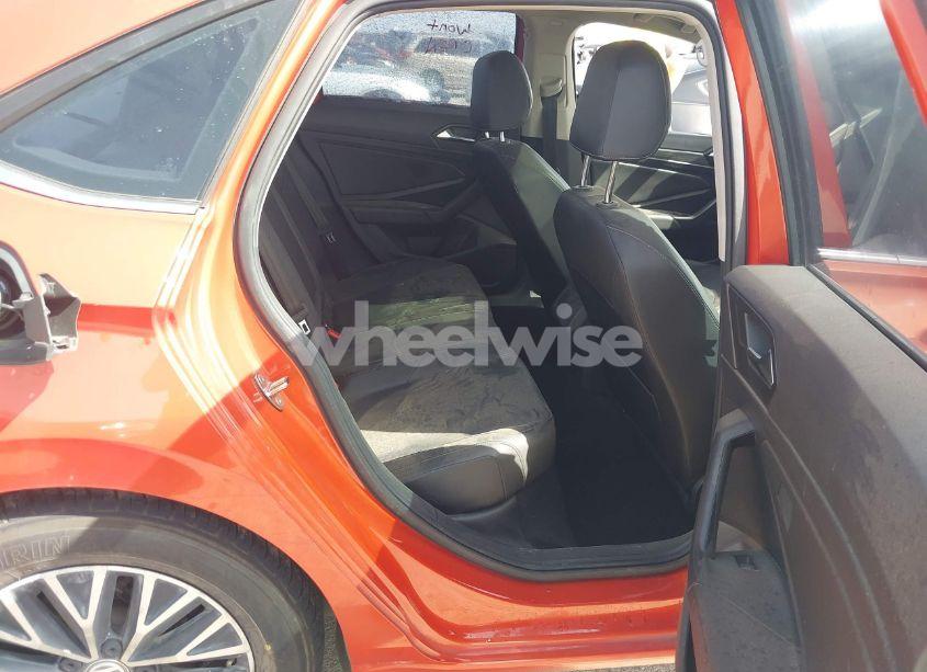 Photo 8 of 2019 Volkswagen Jetta 1.4T SEL (VIN 3VWE57BU4KM110398)