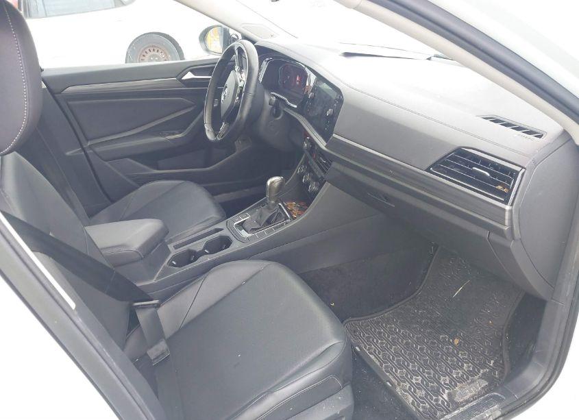 Photo 5 of 2019 Volkswagen Jetta 1.4T SEL (VIN 3VWE57BU4KM114032)