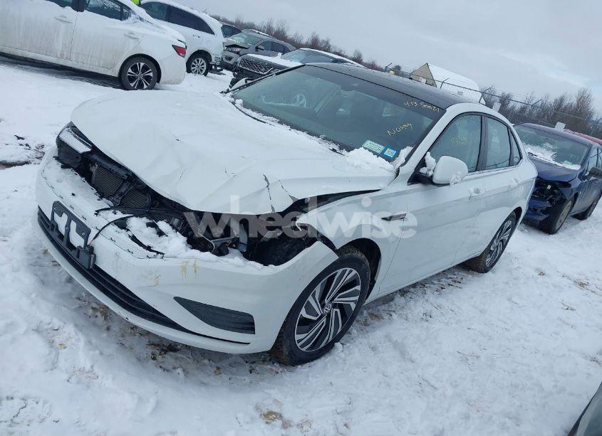 Photo 2 of 2021 Volkswagen Jetta 1.4T SEL (VIN 3VWE57BU4MM016475)