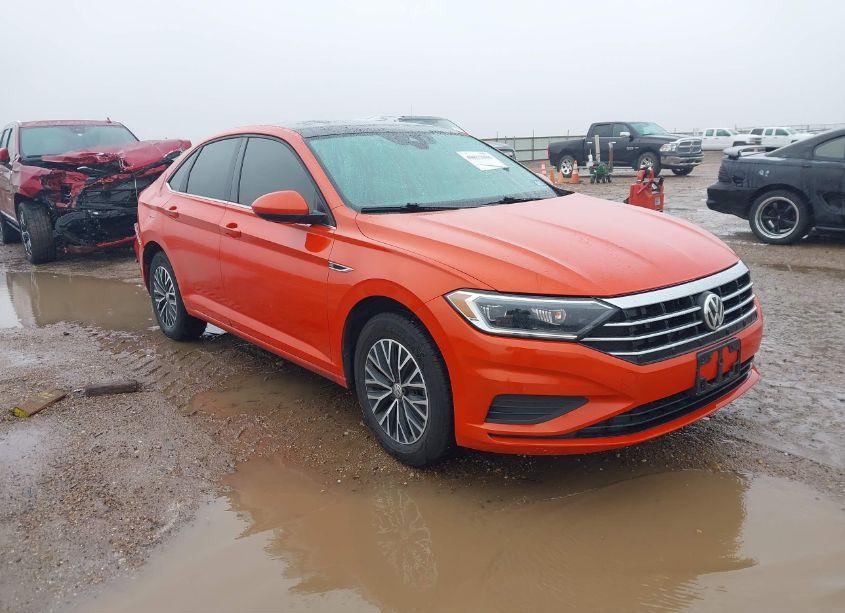 2019 Volkswagen Jetta 1.4T SEL (VIN 3VWE57BU5KM247852) main photo