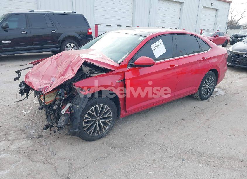 Photo 2 of 2019 Volkswagen Jetta 1.4T SEL (VIN 3VWE57BU6KM198063)