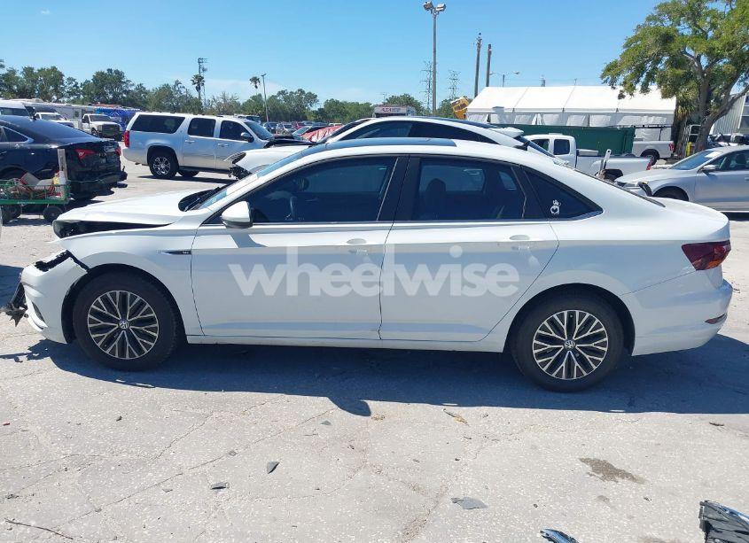 Photo 15 of 2019 Volkswagen Jetta 1.4T SEL (VIN 3VWE57BU7KM102649)