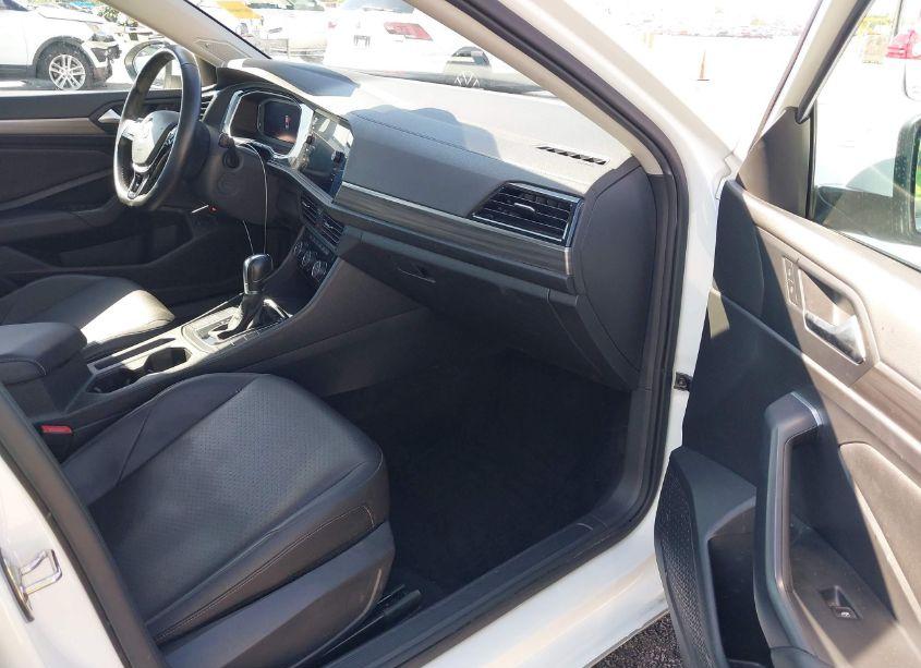 Photo 5 of 2019 Volkswagen Jetta 1.4T SEL (VIN 3VWE57BU7KM268959)