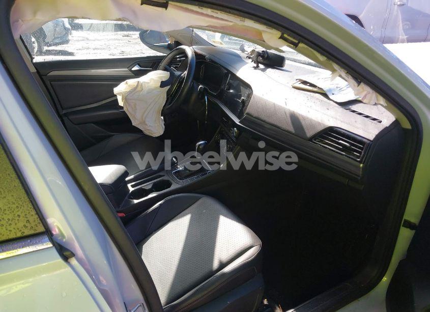 Photo 5 of 2019 Volkswagen Jetta 1.4T SEL (VIN 3VWE57BU8KM076904)