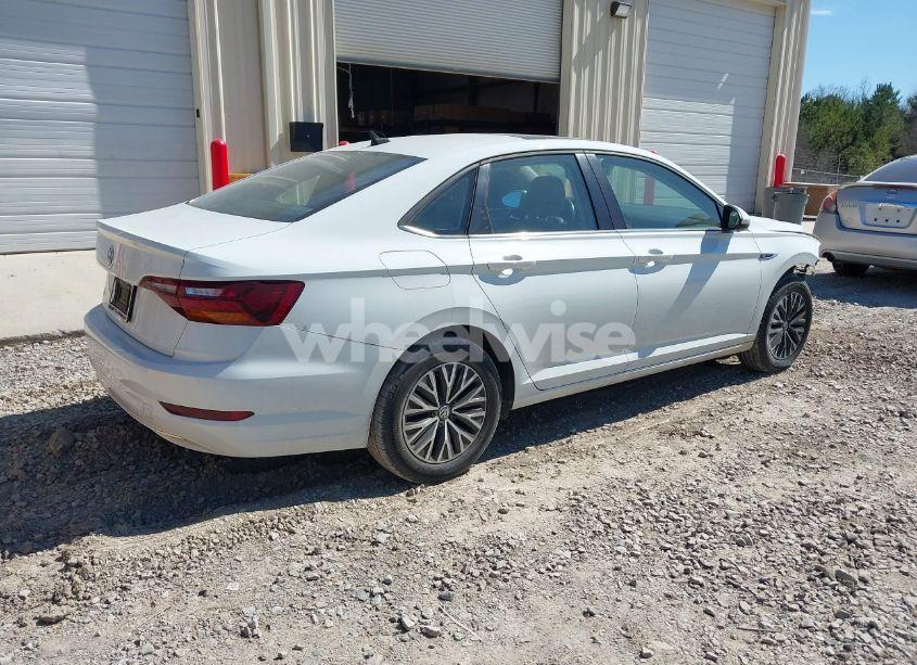 Photo 4 of 2019 Volkswagen Jetta 1.4T SEL (VIN 3VWE57BU8KM091631)