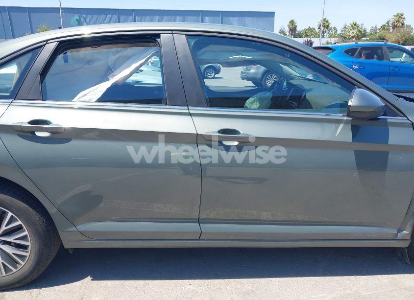 Photo 13 of 2019 Volkswagen Jetta 1.4T SEL (VIN 3VWE57BU8KM265200)