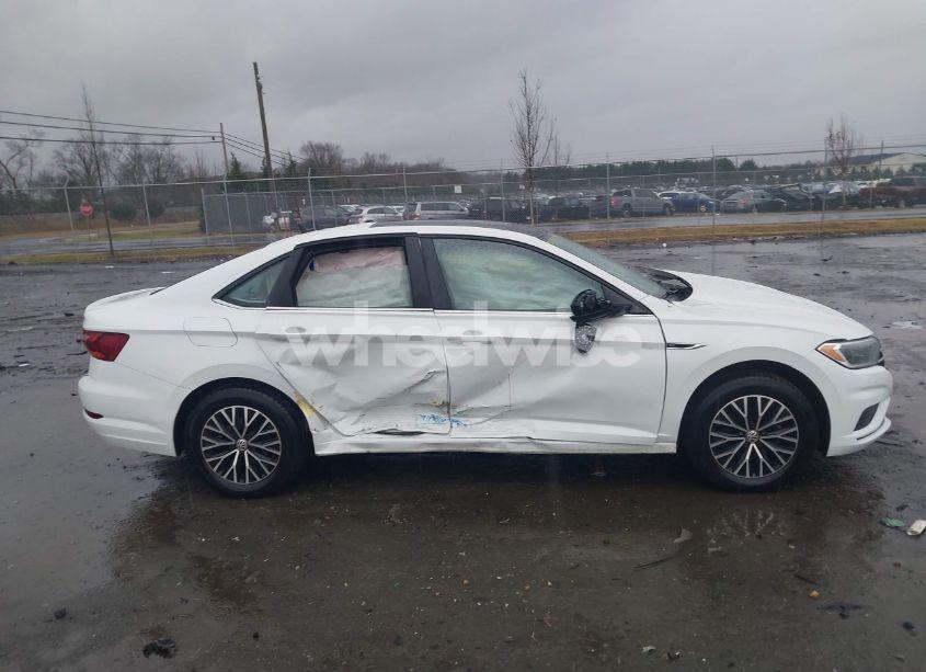 Photo 13 of 2019 Volkswagen Jetta SEL (VIN 3VWE57BU8KM273765)
