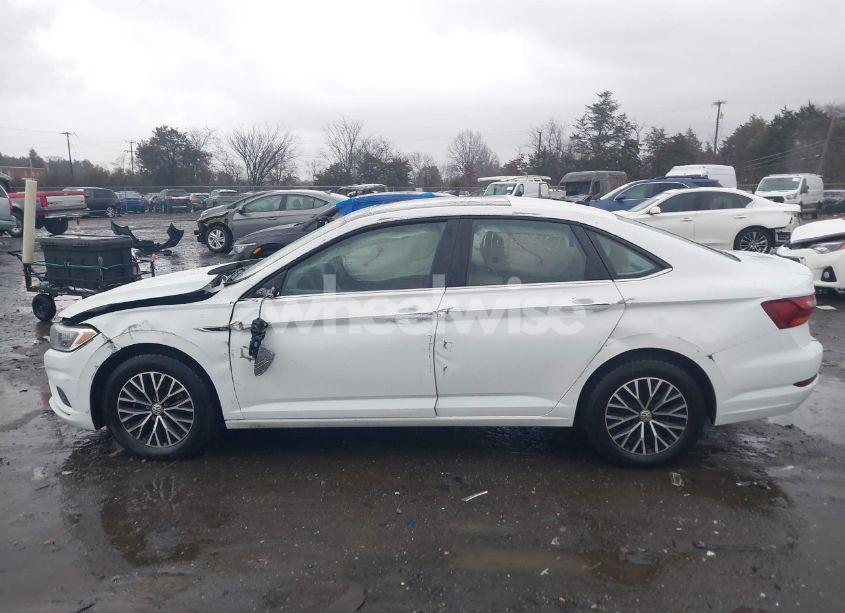 Photo 14 of 2019 Volkswagen Jetta SEL (VIN 3VWE57BU8KM273765)