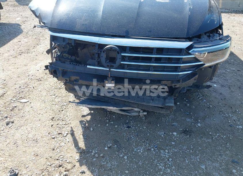 Photo 6 of 2019 Volkswagen Jetta 1.4T SEL (VIN 3VWE57BU9KM064213)