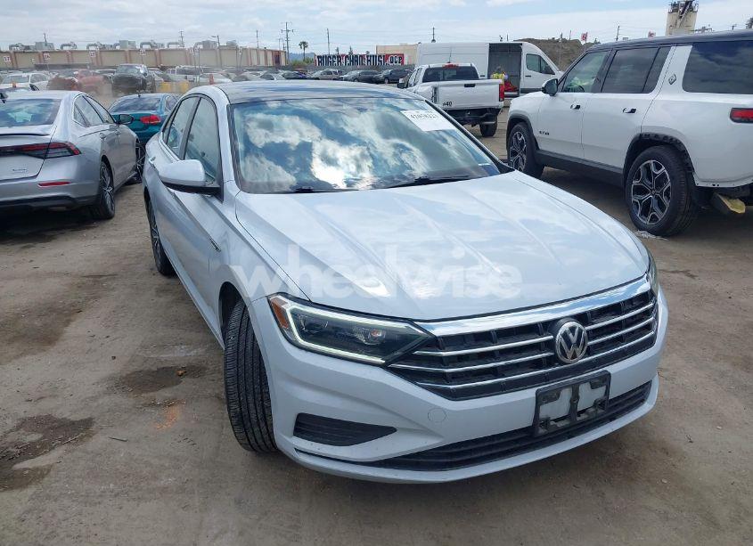 2019 Volkswagen Jetta 1.4T SEL (VIN 3VWE57BUXKM063071) main photo
