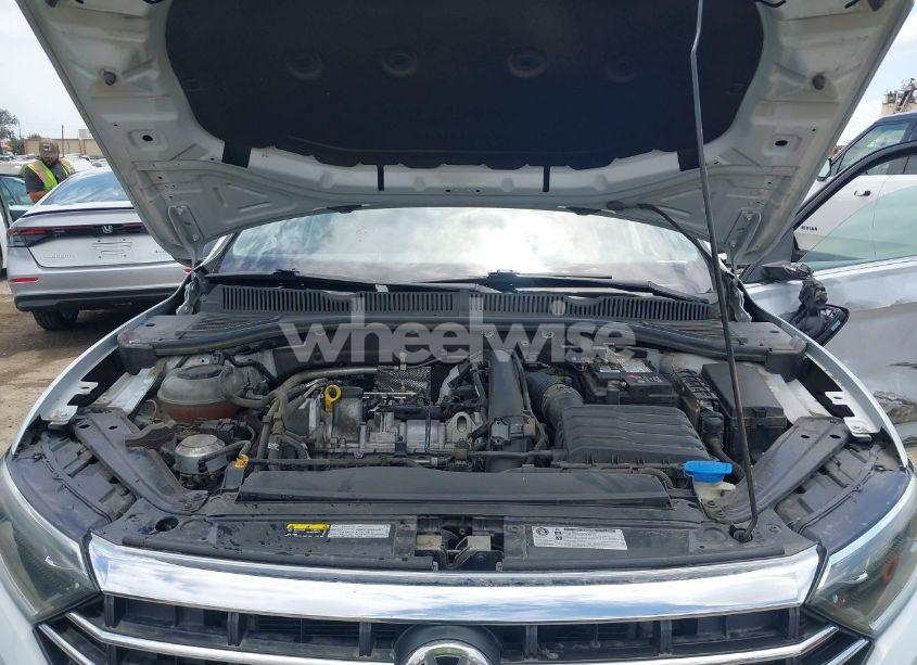Photo 10 of 2019 Volkswagen Jetta 1.4T SEL (VIN 3VWE57BUXKM063071)