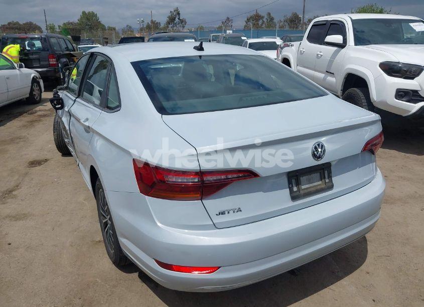 Photo 3 of 2019 Volkswagen Jetta 1.4T SEL (VIN 3VWE57BUXKM063071)