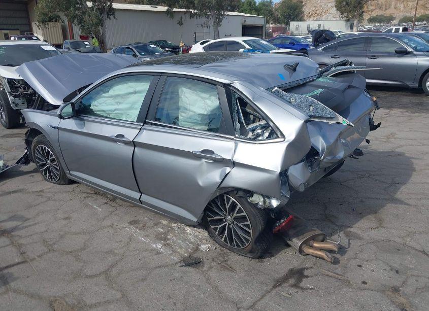 Photo 3 of 2019 Volkswagen Jetta 1.4T SEL (VIN 3VWE57BUXKM233767)