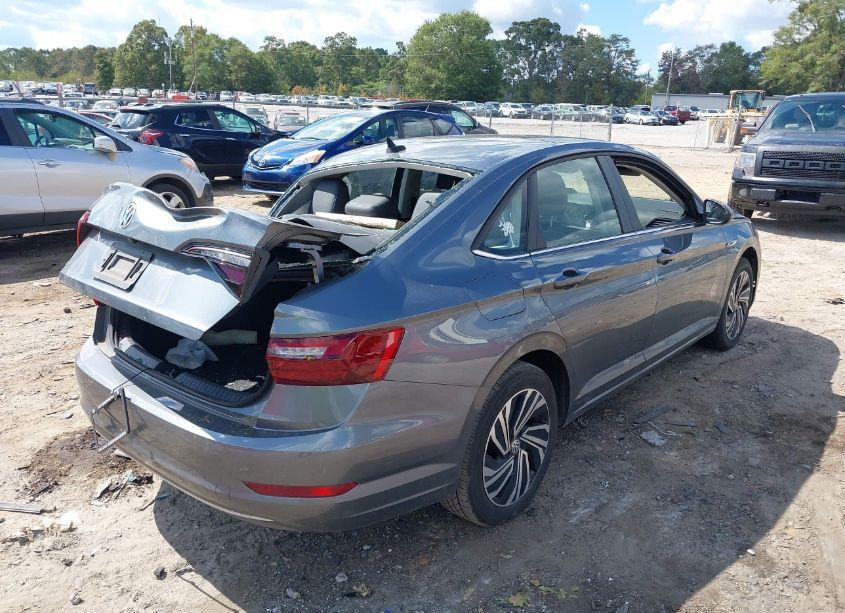 Photo 4 of 2021 Volkswagen Jetta 1.4T SEL (VIN 3VWE57BUXMM026511)