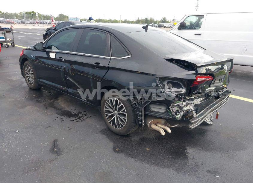 Photo 3 of 2019 Volkswagen Jetta 1.4T SEL (VIN 3VWEB7BU2KM273950)