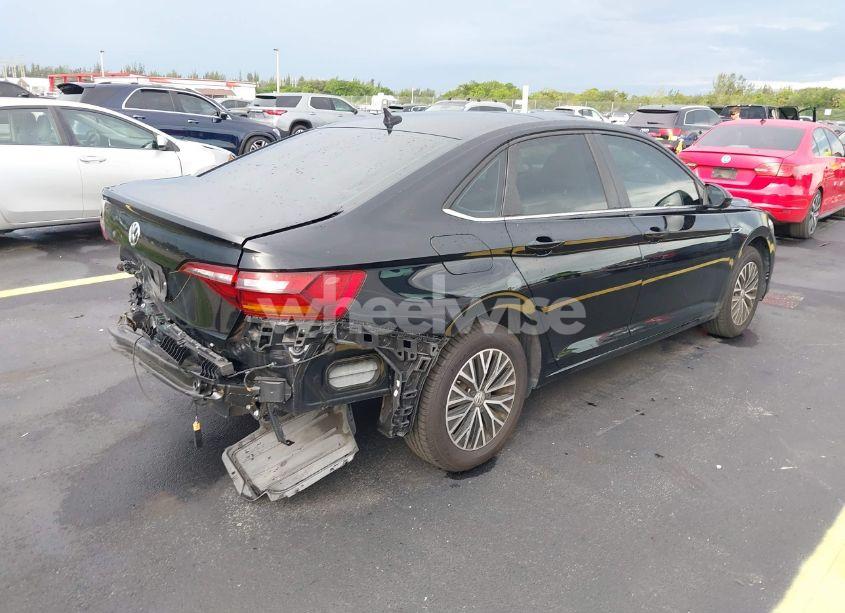 Photo 4 of 2019 Volkswagen Jetta 1.4T SEL (VIN 3VWEB7BU2KM273950)
