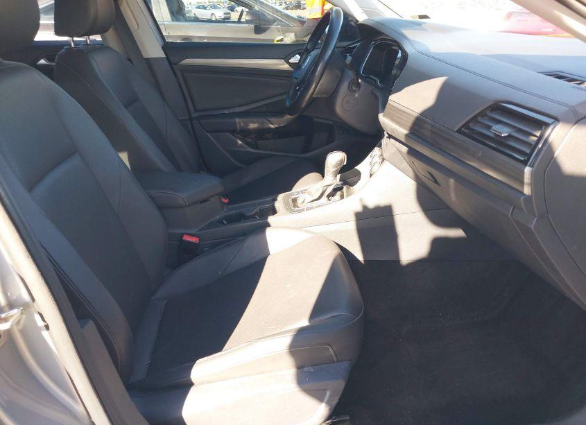 Photo 5 of 2019 Volkswagen Jetta 1.4T SEL (VIN 3VWEB7BU8KM206303)