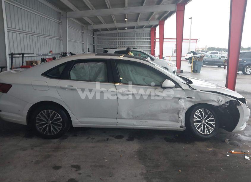 Photo 13 of 2019 Volkswagen Jetta 1.4T SEL (VIN 3VWEB7BU9KM166586)