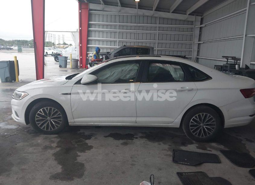 Photo 14 of 2019 Volkswagen Jetta 1.4T SEL (VIN 3VWEB7BU9KM166586)