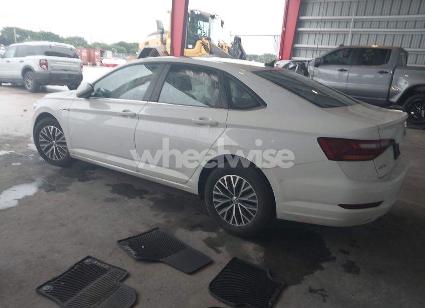 Photo 3 of 2019 Volkswagen Jetta 1.4T SEL (VIN 3VWEB7BU9KM166586)