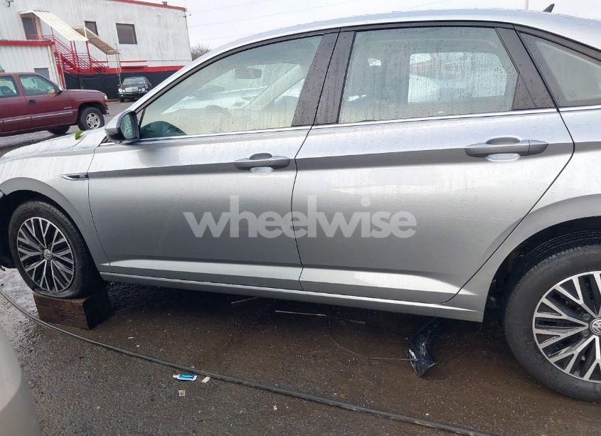 Photo 14 of 2019 Volkswagen Jetta 1.4T SEL (VIN 3VWEB7BUXKM199094)