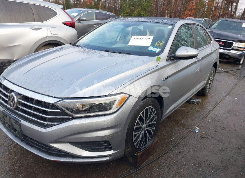 Photo 2 of 2019 Volkswagen Jetta 1.4T SEL (VIN 3VWEB7BUXKM199094)