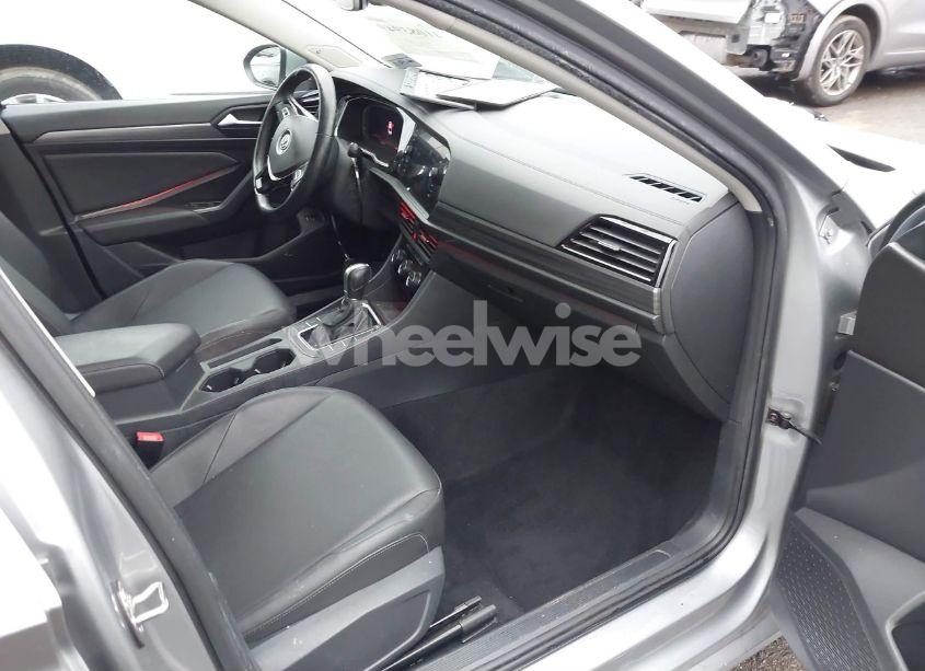 Photo 5 of 2019 Volkswagen Jetta 1.4T SEL (VIN 3VWEB7BUXKM199094)