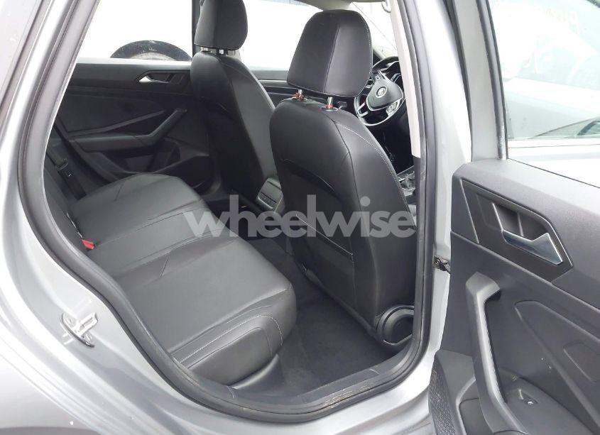 Photo 8 of 2019 Volkswagen Jetta 1.4T SEL (VIN 3VWEB7BUXKM199094)