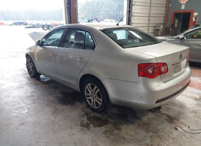 Photo 3 of 2007 Volkswagen Jetta WOLFSBURG EDITION (VIN 3VWEF71K17M074609)