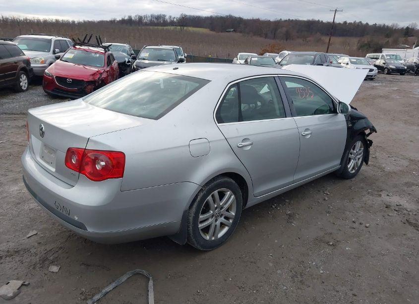 Photo 4 of 2007 Volkswagen Jetta WOLFSBURG EDITION (VIN 3VWEF71K17M083410)