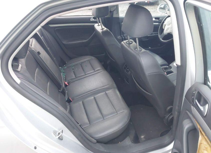 Photo 8 of 2007 Volkswagen Jetta WOLFSBURG EDITION (VIN 3VWEF71K17M083410)