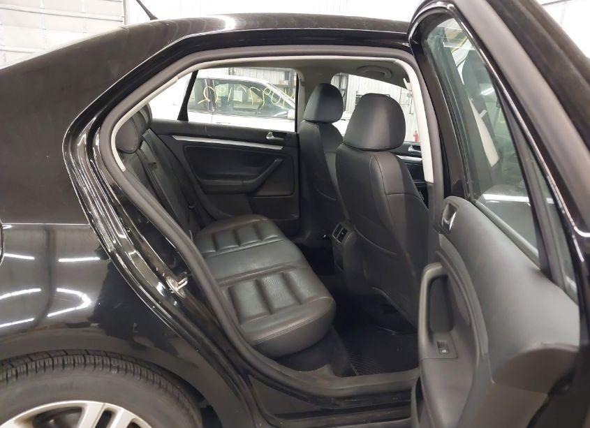 Photo 8 of 2007 Volkswagen Jetta WOLFSBURG EDITION (VIN 3VWEF71K47M069470)