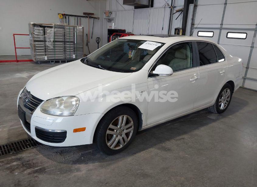 Photo 2 of 2007 Volkswagen Jetta WOLFSBURG EDITION (VIN 3VWEF71K57M183834)