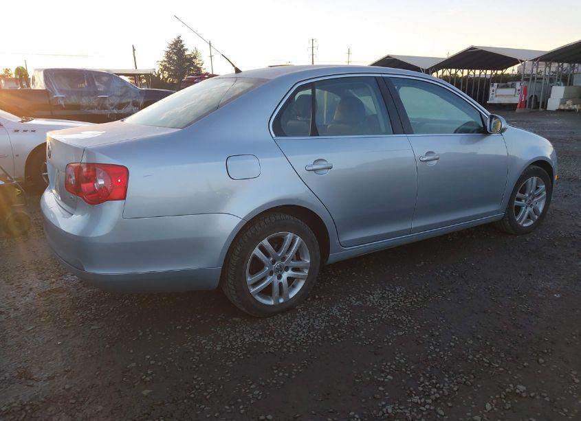 Photo 4 of 2007 Volkswagen Jetta WOLFSBURG EDITION (VIN 3VWEF71K77M180269)